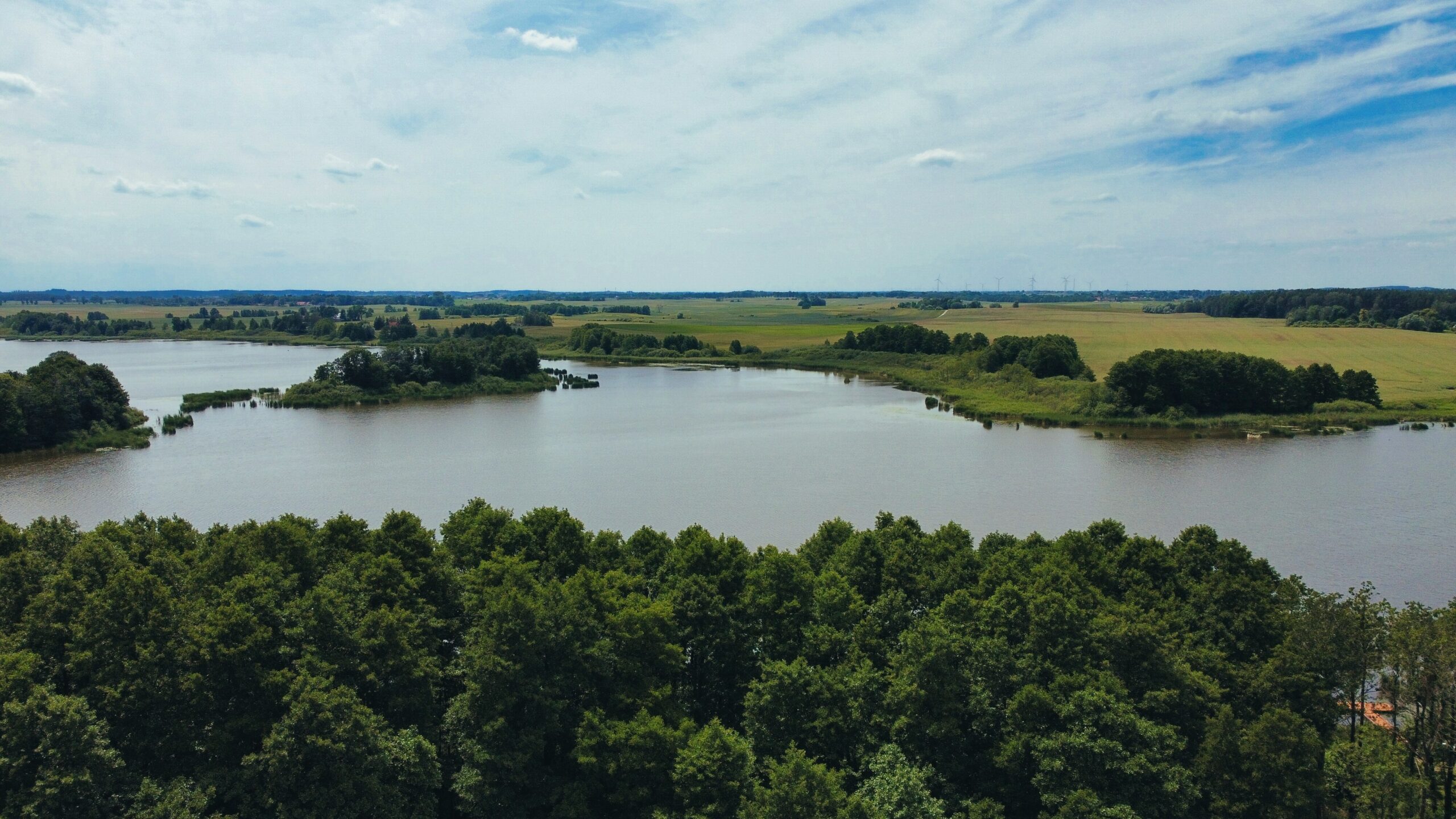 Odkryj uroki i tajemnice okolic Szwarcenowa!