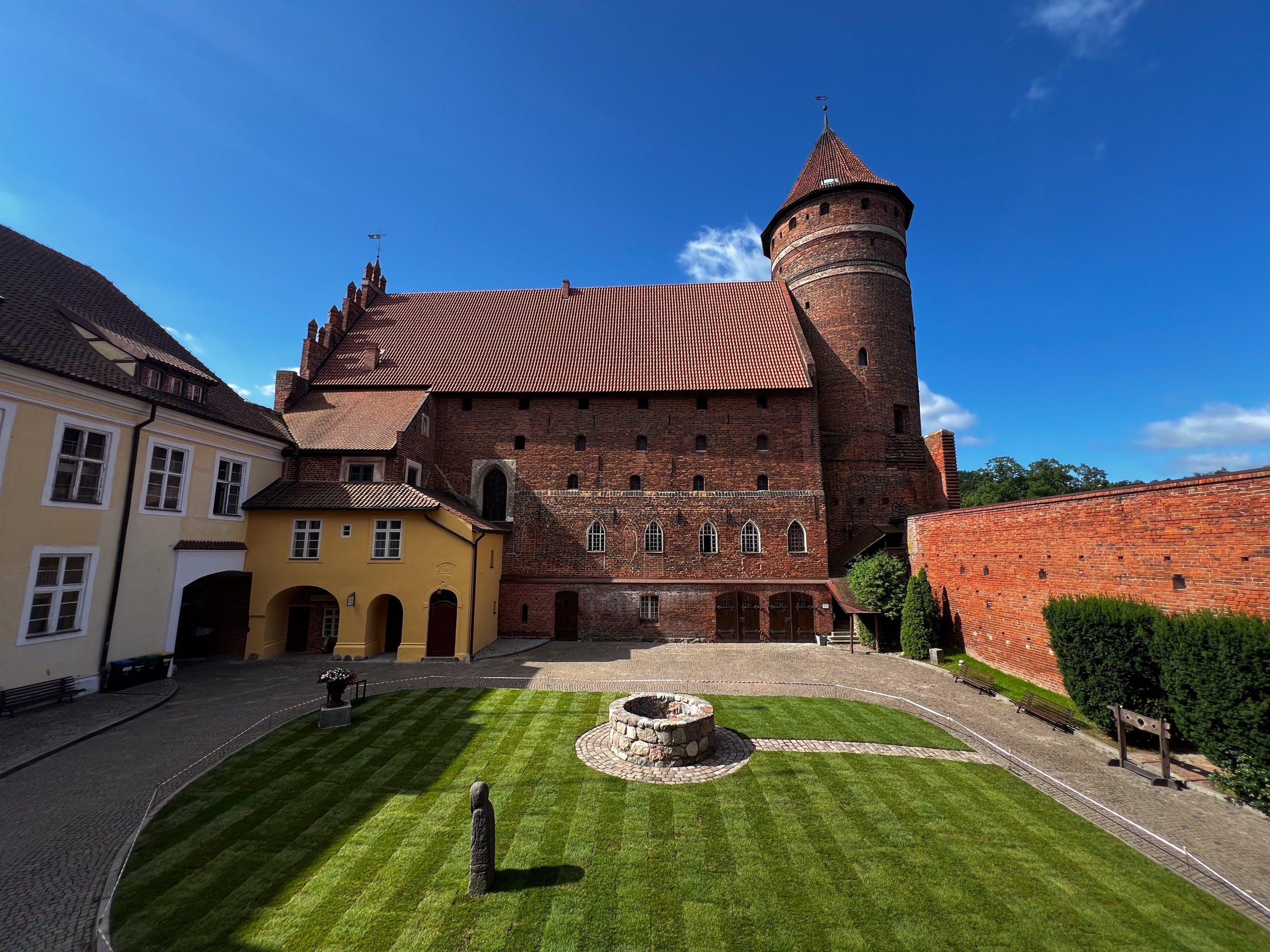 Jesteś na wakacjach w Ferienhaus Masuren? Koniecznie odwiedź Muzeum Warmii i Mazur i jego oddziały!